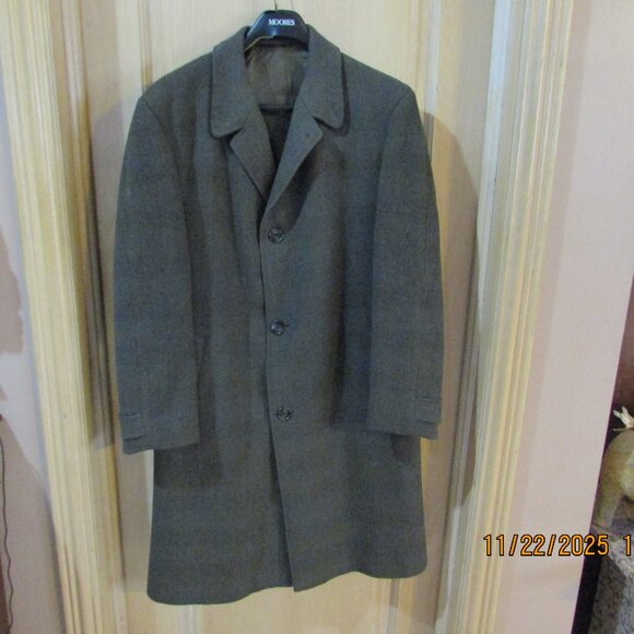 English Gentleman's heavy overcoat by Velcuna - Picture 2 of 6